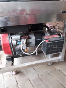 出售九成新柴油发电机